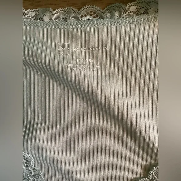 No Boundaries Juniors Lace Trim Ribbed T-Shirt Size Large - Picture 5 of 9